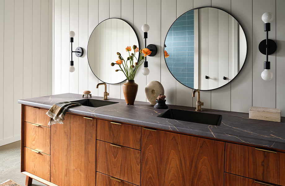 Comptoir de meuble-lavabo en stratifié InDepth Surfacing Marbre Noir Filon Laiton 