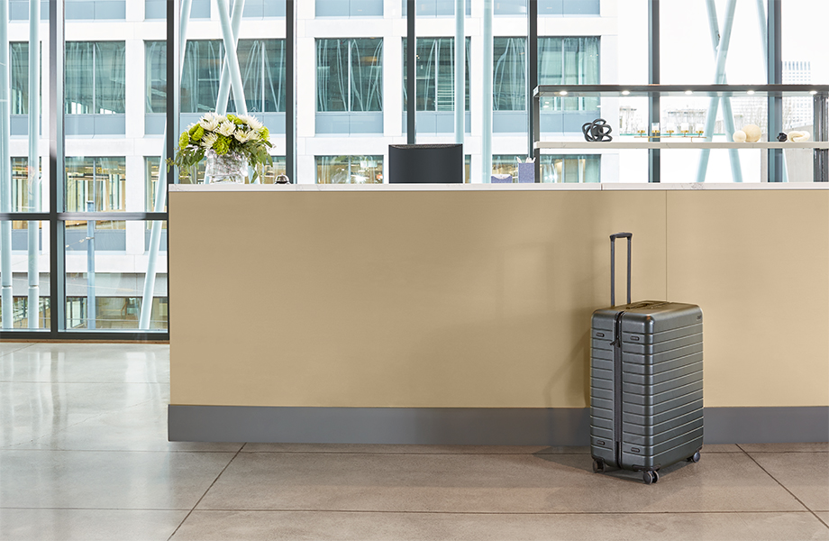 M2042 Aluminium Bross&eacute; Laiton